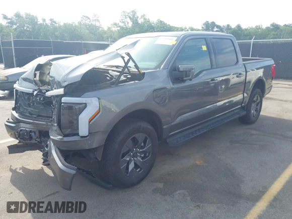2023 Ford F-150 Lightning Pro с VIN 1FT6W1EVXPWG49668, выставлен на аукционе IAAI как лот 42269881 с пробегом 15 012 миль миль и . История ставок и продаж доступна на DreamBid. Изображение 19.