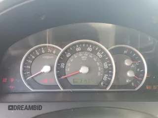 2007 Kia Sorento LX z VIN KNDJD736475695369, wystawiony jako Copart lot #53079175 z przebiegiem 215 324 mil mil oraz Szkoda całkowita • Salvage title. Historia ofert i sprzedaży dostępna na DreamBid. Obrazek 9.