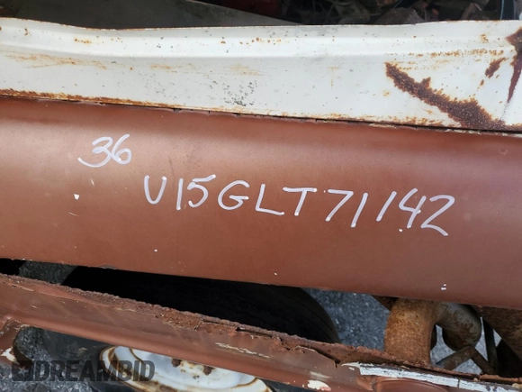 1974 Ford Bronco z VIN U15GLT71142, wystawiony jako Copart lot #52448935 z przebiegiem 49 037 mil mil oraz Czysty tytuł • Clean title. Historia ofert i sprzedaży dostępna na DreamBid. Obrazek 12.