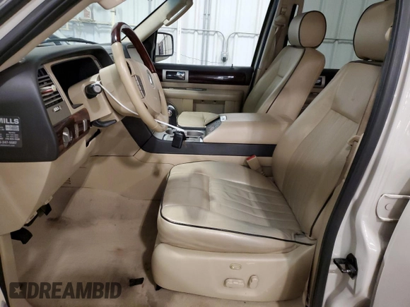 2006 Lincoln Navigator Luxury with VIN 5LMFU28586LJ18307, listed as a Copart auction lot 80278524 with 194,693 mi miles and Salvage Title. Bid and sale history available at carsss.com. Image 7.