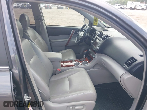 2012 Toyota Highlander Limited with VIN 5TDDK3EH7CS159806, listed as a IAAI auction lot 42600449 with 130,961 mi miles and . Bid and sale history available at DreamBid. Image 5.