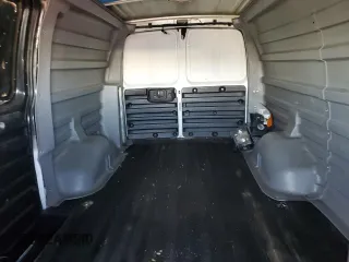 2017 GMC Savana Cargo z VIN 1GTW7AFF8H1911027, wystawiony jako Copart lot #84908094 z przebiegiem 139 217 mil mil oraz Szkody całkowita. Historia ofert i sprzedaży dostępna na DreamBid. Obrazek 10.