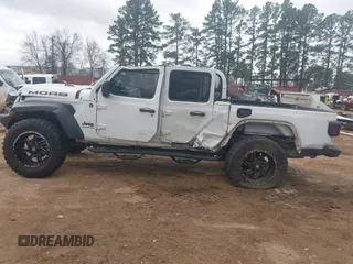 2020 Jeep Gladiator Sport S с VIN 1C6JJTAG1LL204637, выставлен на аукционе IAAI как лот 41743343 с пробегом 94 305 миль миль и . История ставок и продаж доступна на DreamBid. Изображение 6.