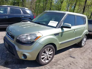 2013 Kia Soul ! with VIN KNDJT2A66D7602666, listed as a IAAI auction lot 41936453 with 243,420 mi miles. Bid and sale history available at carsss.com. Image 2.