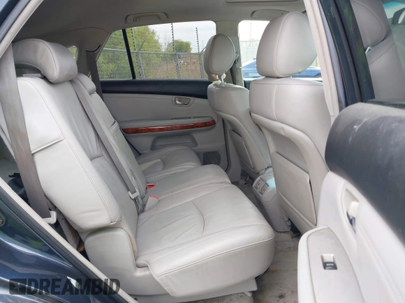 2006 Lexus RX 330 with VIN 2T2HA31U36C099555, listed as a IAAI auction lot 42176862 with 292,850 mi miles. Bid and sale history available at carsss.com. Image 8.