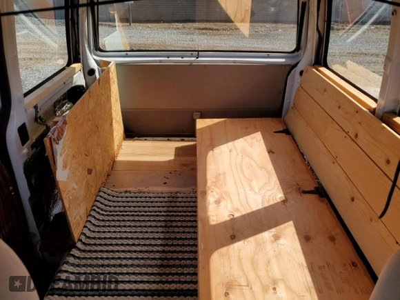 1997 Ford Aerostar с VIN 1FMDA11U5VZC07035, выставлен на аукционе Copart как лот 47953635 с пробегом 92 966 миль миль и Списание • Salvage title. История ставок и продаж доступна на DreamBid. Изображение 10.