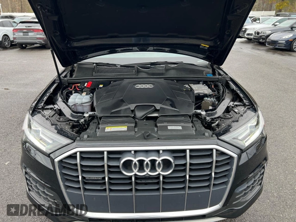 2020 Audi Q7 Premium z VIN WA1AXAF70LD003658, wystawiony jako Copart lot #48668495 z przebiegiem 88 618 mil mil oraz Czysty tytuł • Clean title. Historia ofert i sprzedaży dostępna na DreamBid. Obrazek 8.