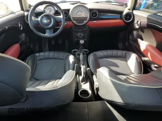2011 MINI Hardtop with VIN WMWSU3C58BT183765, listed as a Copart auction lot 63061405 with 59,902 mi miles and Salvage title. Bid and sale history available at DreamBid. Image 8.