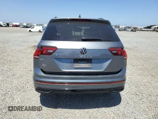 2022 Volkswagen Tiguan SE R-Line Black z VIN 3VVCB7AX5NM126601, wystawiony jako Copart lot #60935515 z przebiegiem 67 801 mil mil oraz Szkoda całkowita • Salvage title. Historia ofert i sprzedaży dostępna na DreamBid. Obrazek 6.
