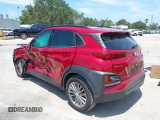 2021 Hyundai Kona SEL with VIN KM8K22AA8MU601480, listed as a IAAI auction lot 39589701 with 55,876 mi miles and . Bid and sale history available at carsss.com. Image 3.