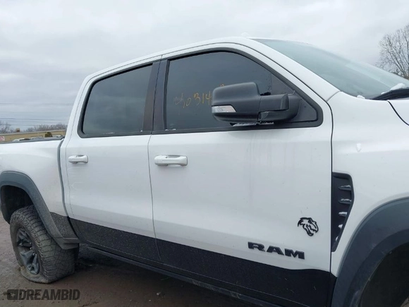 2021 Ram 1500 TRX with VIN 1C6SRFU97MN905720, listed as a IAAI auction lot 41031423 with 32,559 mi miles. Bid and sale history available at carsss.com. Image 13.