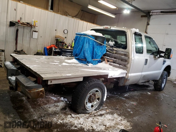 2008 Ford Super Duty F-250 SRW XL with VIN 1FTSX21528ED40386, listed as a Copart auction lot 89192065 with 107,137 mi miles and Salvage Title. Bid and sale history available at carsss.com. Image 3.