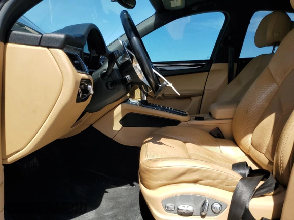 2017 Porsche Macan S с VIN WP1AB2A52HLB12876, выставлен на аукционе Copart как лот 60715075 с пробегом 110 474 миль миль и Чистый • Clean title. История ставок и продаж доступна на DreamBid. Изображение 7.