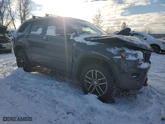 2018 Jeep Grand Cherokee Trailhawk with VIN 1C4RJFLTXJC130221, listed as a Copart auction lot 85953804 with NaN miles and Clean Title. Bid and sale history available at carsss.com. Image 4.