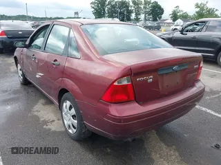 2006 Ford Focus S with VIN 1FAFP34N76W187875, listed as a IAAI auction lot 42758797 with 126,346 mi miles and . Bid and sale history available at DreamBid. Image 3.
