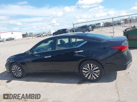2024 Nissan Altima SV with VIN 1N4BL4DV9RN388218, listed as a IAAI auction lot 42670071 with 33,247 mi miles and . Bid and sale history available at DreamBid. Image 14.