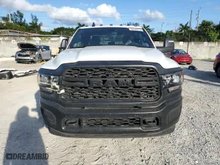 2023 Ram 3500 Tradesman with VIN 3C63RRGL6PG652013, listed as a Copart auction lot 44026575 with 46,943 mi miles and Salvage Title. Bid and sale history available at carsss.com. Image 5.