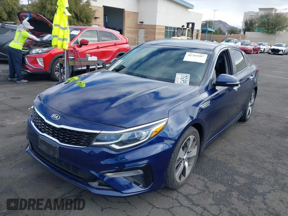 2020 Kia Optima LX with VIN 5XXGT4L36LG416009, listed as a IAAI auction lot 41765107 with 30,785 mi miles and . Bid and sale history available at carsss.com. Image 18.