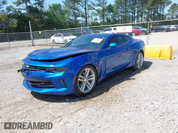 2018 Chevrolet Camaro 1LT z VIN 1G1FB1RS5J0101768, wystawiony jako IAAI lot #41990965 z przebiegiem 82 492 mil mil oraz . Historia ofert i sprzedaży dostępna na DreamBid. Obrazek 2.