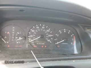 2000 Toyota Camry CE z VIN 4T1BG22K5YU936033, wystawiony jako Copart lot #57636215 z przebiegiem 242 889 mil mil oraz Szkoda całkowita • Salvage title. Historia ofert i sprzedaży dostępna na DreamBid. Obrazek 9.