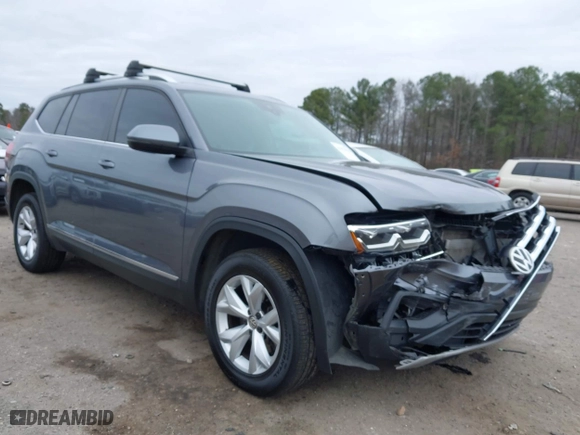 2018 Volkswagen Atlas 3.6L V6 SEL with VIN 1V2MR2CA7JC543769, listed as a IAAI auction lot 41479621 with 122,699 mi miles. Bid and sale history available at carsss.com. Image 1.