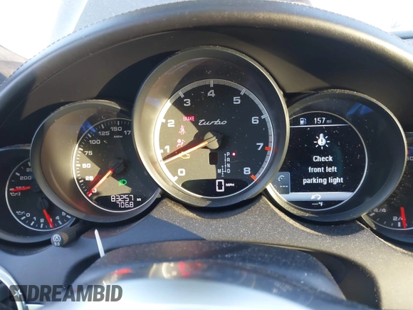 2017 Porsche Cayenne Turbo z VIN WP1AC2A2XHLA92993, wystawiony jako IAAI lot #41264521 z przebiegiem 83 257 mil mil oraz . Historia ofert i sprzedaży dostępna na DreamBid. Obrazek 7.