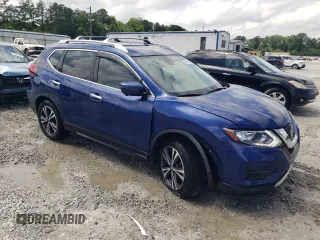 2020 Nissan Rogue SV z VIN JN8AT2MT2LW003743, wystawiony jako Copart lot #58716285 z przebiegiem 99 395 mil mil oraz Szkoda całkowita • Salvage title. Historia ofert i sprzedaży dostępna na DreamBid. Obrazek 4.