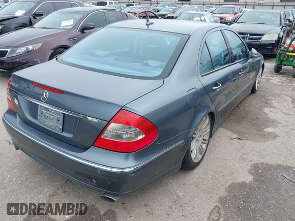 2007 Mercedes-Benz E 550 with VIN WDBUF72XX7B085400, listed as a IAAI auction lot 41650895 with 180,589 mi miles and . Bid and sale history available at DreamBid. Image 4.
