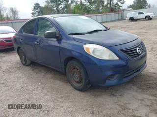 2014 Nissan Versa SV with VIN 3N1CN7AP6EL852207, listed as a IAAI auction lot 41861717 with 143,826 mi miles. Bid and sale history available at carsss.com. Image 1.