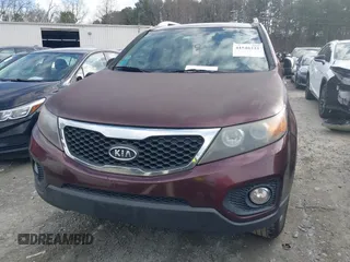 2013 Kia Sorento EX with VIN 5XYKU4A29DG325878, listed as a IAAI auction lot 41546222 with 346,852 mi miles and . Bid and sale history available at carsss.com. Image 6.