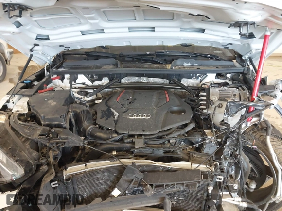 2022 Audi SQ5 Premium Plus with VIN WA1B4AFY5N2043366, listed as a IAAI auction lot 41528425 with 1 mi miles. Bid and sale history available at carsss.com. Image 10.