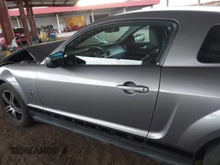 2007 Ford Mustang Deluxe with VIN 1ZVHT80N775234974, listed as a IAAI auction lot 42029377 with 227,856 mi miles. Bid and sale history available at carsss.com. Image 14.