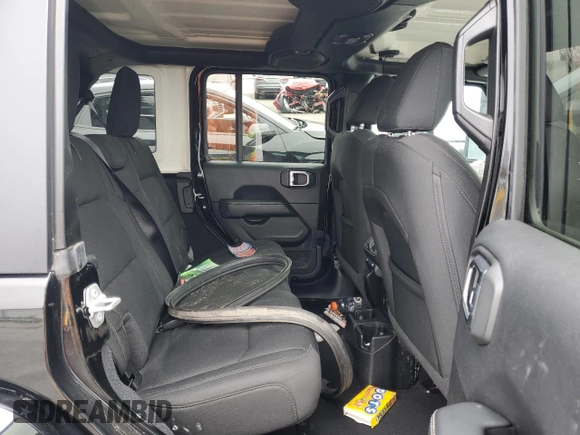 2020 Jeep Wrangler Unlimited Sahara with VIN 1C4HJXEN2LW269616, listed as a Copart auction lot 49886245 with 0 mi miles and Clean Title. Bid and sale history available at carsss.com. Image 11.