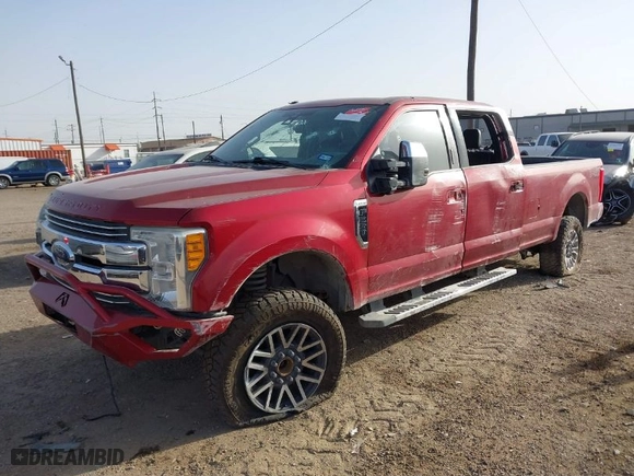 2017 Ford Super Duty F-250 SRW Lariat with VIN 1FT7W2B65HED25087, listed as a IAAI auction lot 41728449 with 122,396 mi miles. Bid and sale history available at carsss.com. Image 6.