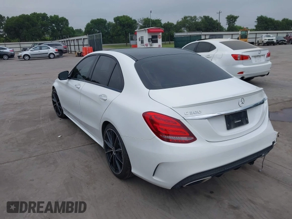 2017 Mercedes-Benz C 300 с VIN 55SWF4JB6HU183934, выставлен на аукционе IAAI как лот 42093303 с пробегом 120 000 миль миль и . История ставок и продаж доступна на DreamBid. Изображение 3.
