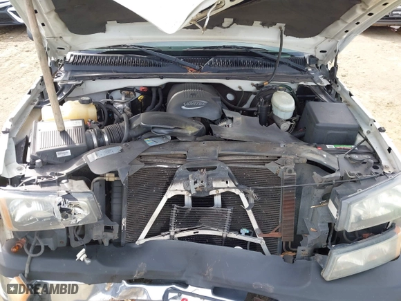 2003 Chevrolet Silverado 1500 LS with VIN 2GCEC19V331345047, listed as a IAAI auction lot 41464352 with 276,043 mi miles. Bid and sale history available at carsss.com. Image 10.