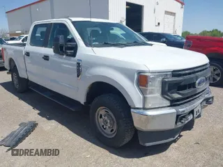 2022 Ford Super Duty F-250 SRW XL with VIN 1FT7W2B67NED45451, listed as a IAAI auction lot 41955545 with 137,407 mi miles. Bid and sale history available at carsss.com. Image 1.