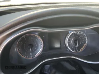 2015 Chrysler 200 Limited z VIN 1C3CCCAB8FN741695, wystawiony jako Copart lot #58062015 z przebiegiem Nie podano mil oraz Szkody całkowita. Historia ofert i sprzedaży dostępna na DreamBid. Obrazek 9.