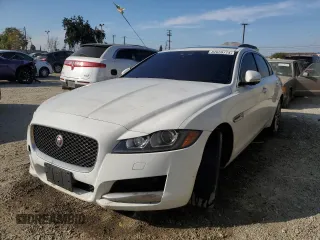 2016 Jaguar XF 35t Prestige with VIN SAJBE4BV5GCY14312, listed as a Copart auction lot 82659774 with 0 mi miles and Clean Title. Bid and sale history available at carsss.com. Image 1.