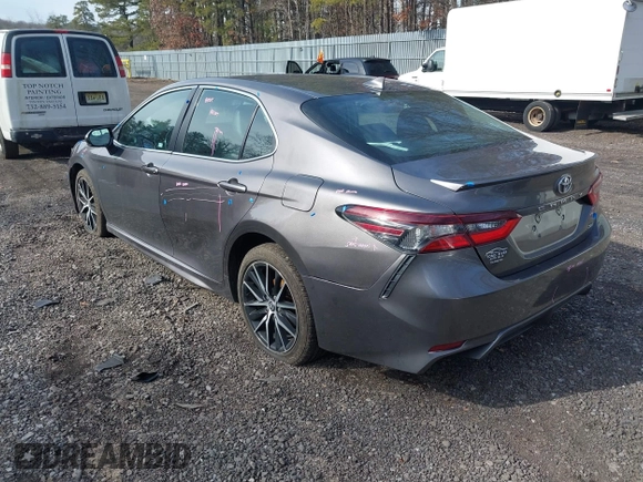 2022 Toyota Camry SE with VIN 4T1G11AK1NU643969, listed as a IAAI auction lot 41493752 with 83,451 mi miles and . Bid and sale history available at carsss.com. Image 3.