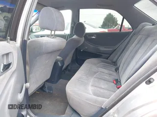 2000 Honda Accord DX z VIN 1HGCF8643YA095133, wystawiony jako IAAI lot #42377541 z przebiegiem 137 515 mil mil oraz . Historia ofert i sprzedaży dostępna na DreamBid. Obrazek 8.