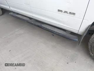 2022 Ram 2500 Tradesman with VIN 3C6UR4HJ8NG200503, listed as a IAAI auction lot 41726564 with 157,884 mi miles and . Bid and sale history available at DreamBid. Image 17.