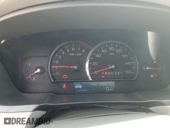 2008 Cadillac DTS 1SD z VIN 1G6KD57Y88U128497, wystawiony jako Copart lot #58138165 z przebiegiem 137 765 mil mil oraz Czysty tytuł • Clean title. Historia ofert i sprzedaży dostępna na DreamBid. Obrazek 9.