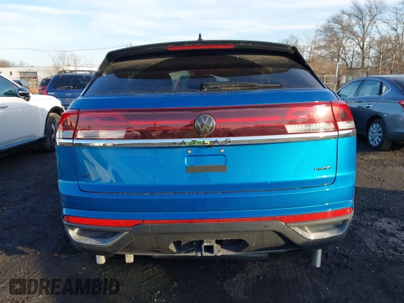 2024 Volkswagen Atlas SE с VIN 1V2HE2CA1RC219841, выставлен на аукционе IAAI как лот 41530355 с пробегом 8 133 миль миль и . История ставок и продаж доступна на DreamBid. Изображение 16.