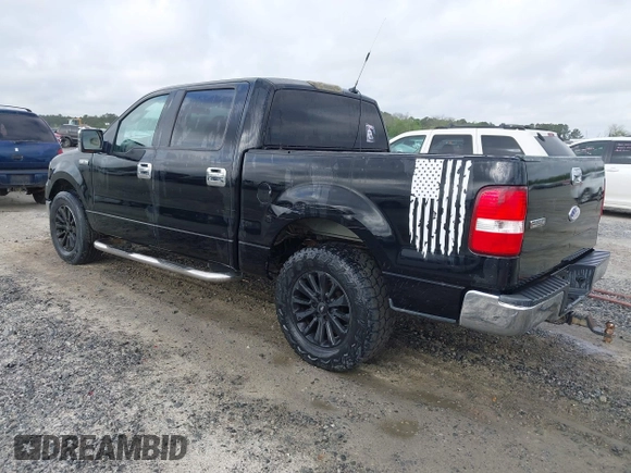 2004 Ford F-150 XLT with VIN 1FTRW12W64KC60197, listed as a IAAI auction lot 41952125 with 282,657 mi miles. Bid and sale history available at carsss.com. Image 3.