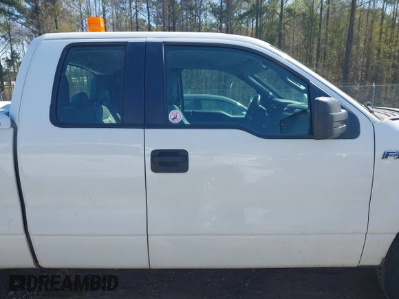2013 Ford F-150 XL с VIN 1FTEX1EM9DKF27158, выставлен на аукционе IAAI как лот 41893593 с пробегом 254 602 миль миль и . История ставок и продаж доступна на DreamBid. Изображение 13.