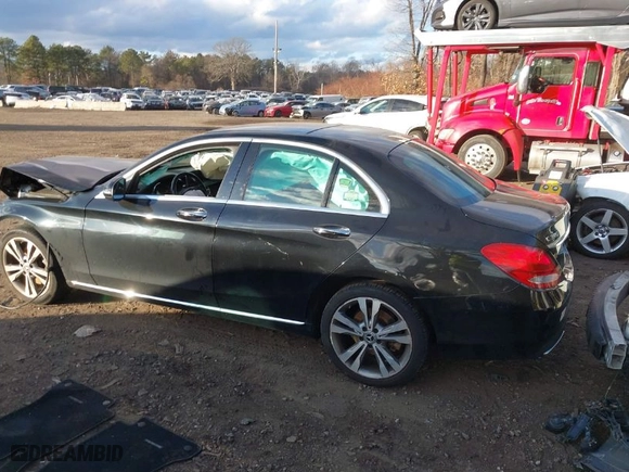 2018 Mercedes-Benz C-Class C 300 with VIN WDDWF4KB2JR416990, listed as a IAAI auction lot 40997622 with 63,184 mi miles. Bid and sale history available at carsss.com. Image 14.