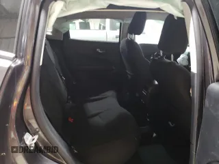 2020 Jeep Compass Sport с VIN 3C4NJCAB9LT144349, выставлен на аукционе Copart как лот 52350725 с пробегом 71 282 миль миль и Списание • Salvage title. История ставок и продаж доступна на DreamBid. Изображение 12.