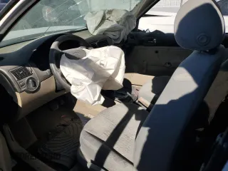 2000 Volkswagen Golf с VIN WVWBC21J3YW112402, выставлен на аукционе Copart как лот 70104574 с пробегом Не указан миль и На запчасти • Non repairable. История ставок и продаж доступна на DreamBid. Изображение 7.
