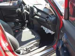 2017 MINI Hardtop 4 Door Cooper z VIN WMWXU1C57H2E18670, wystawiony jako IAAI lot #41950314 z przebiegiem 94 199 mil mil oraz . Historia ofert i sprzedaży dostępna na DreamBid. Obrazek 5.